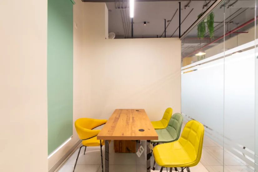 The Poshmind Spaces Hyde Park Crown